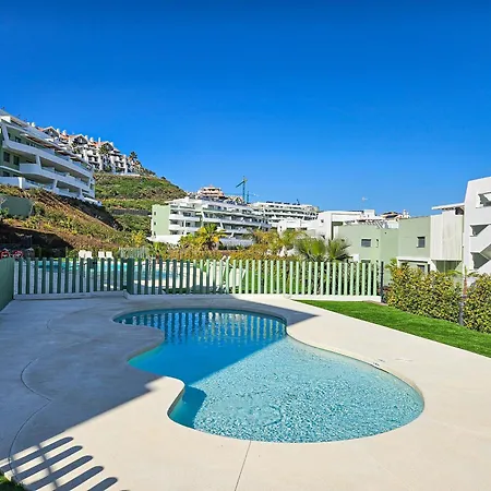 3 Bedroom New Build In La Cala De Mijas * Sitio de Calahonda